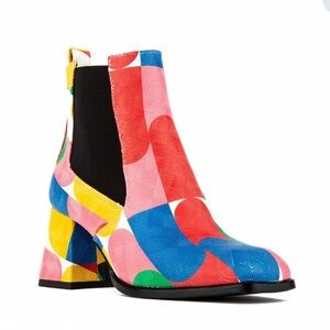 Wolf & Badger Claudia Mini Groove Geometric Pattern Women's Ankle Bootie Colors